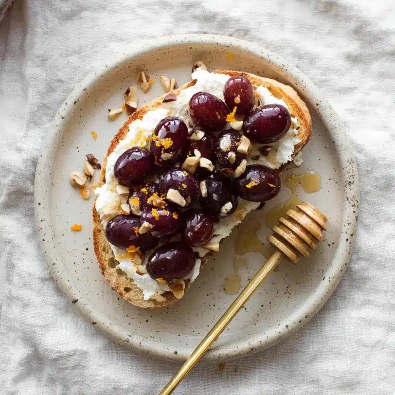 Sweet cottage cheese toast with grapes Recipe